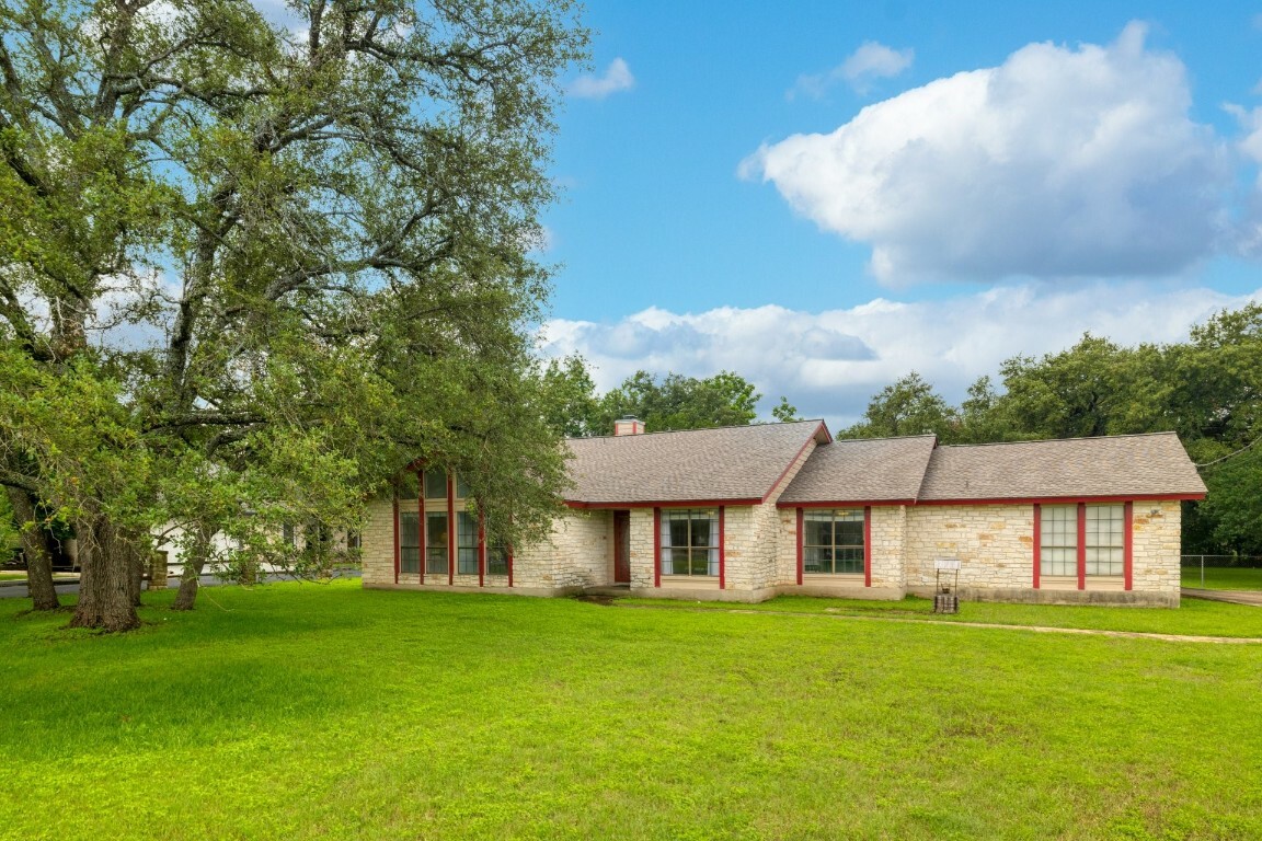 Property Photo:  438 Starview Lane  TX 78628 