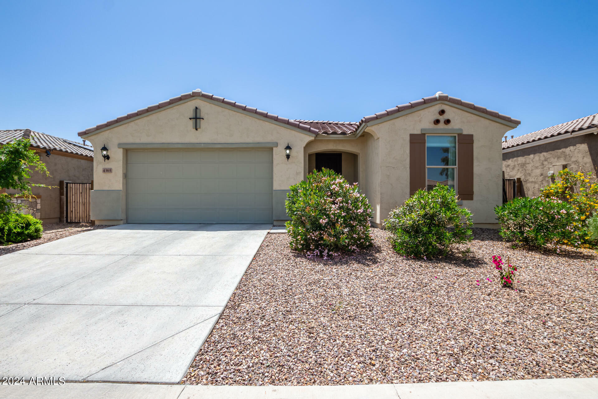 Property Photo:  4365 W Pelotazo Way  AZ 85144 