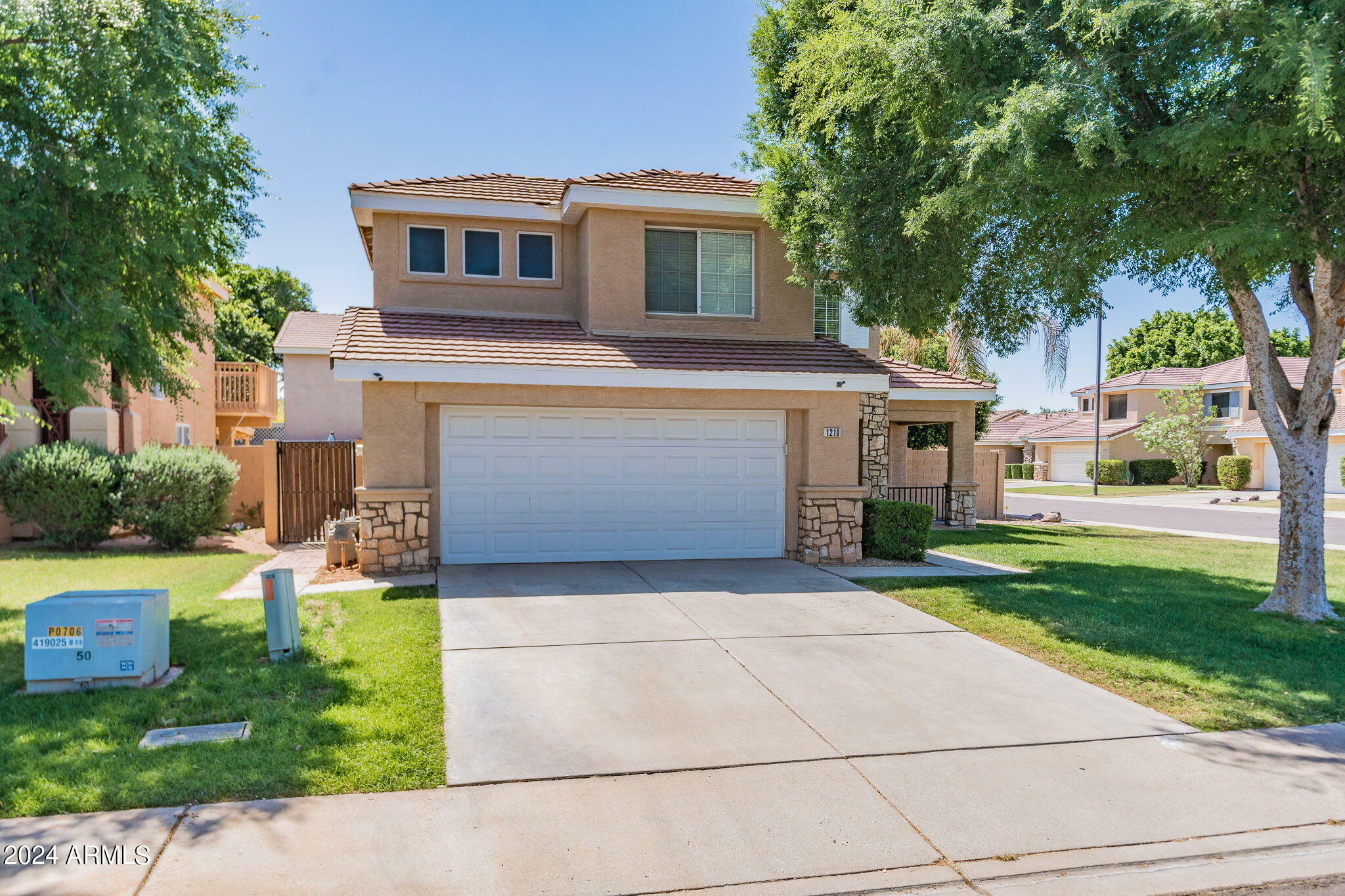 Property Photo:  1210 N Charles Street  AZ 85233 