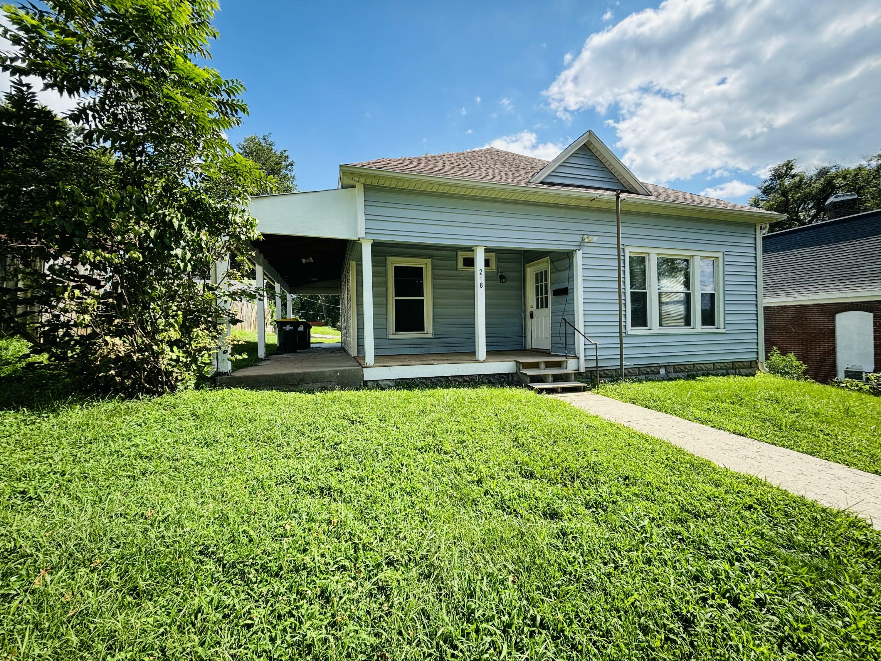 Property Photo:  218 E Morgan St  MO 65233 