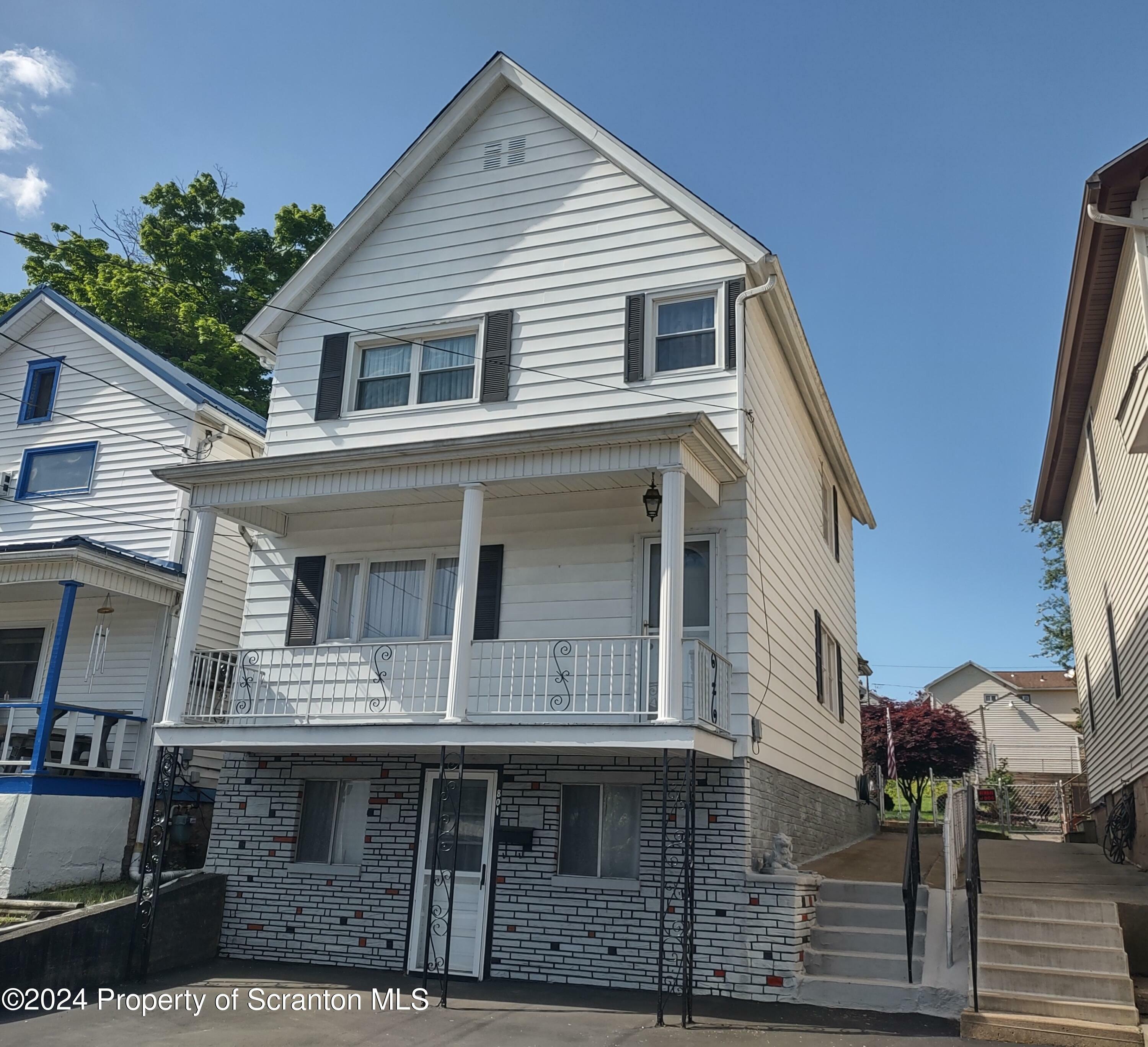 Property Photo:  801 Hampton Street  PA 18504 