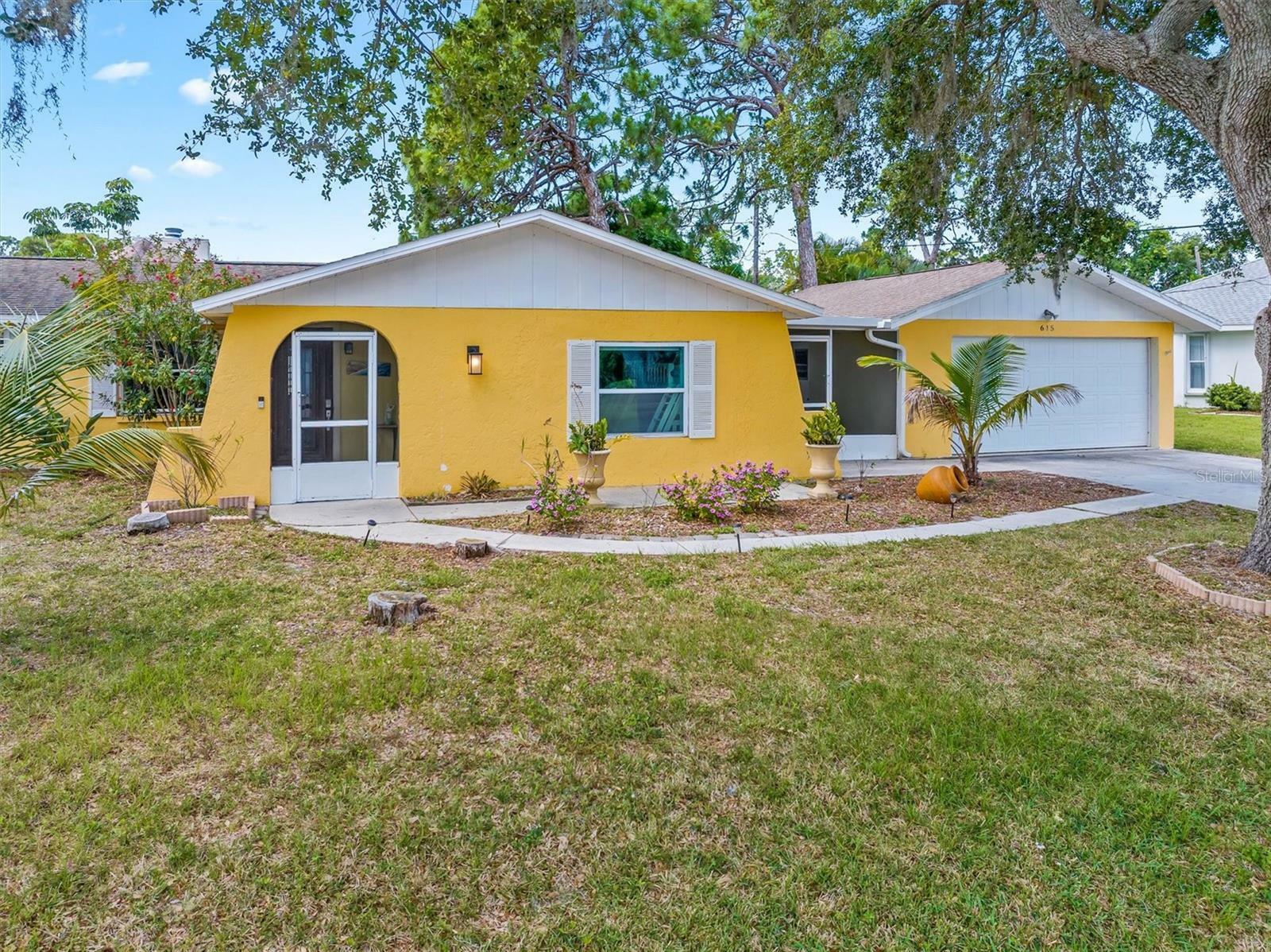 Property Photo:  615 Lehigh Road  FL 34293 