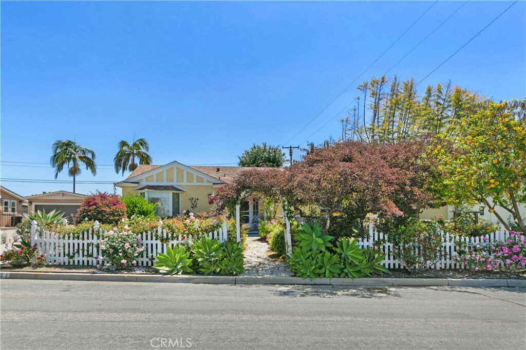 Property Photo:  12042 Robert Lane  CA 92840 