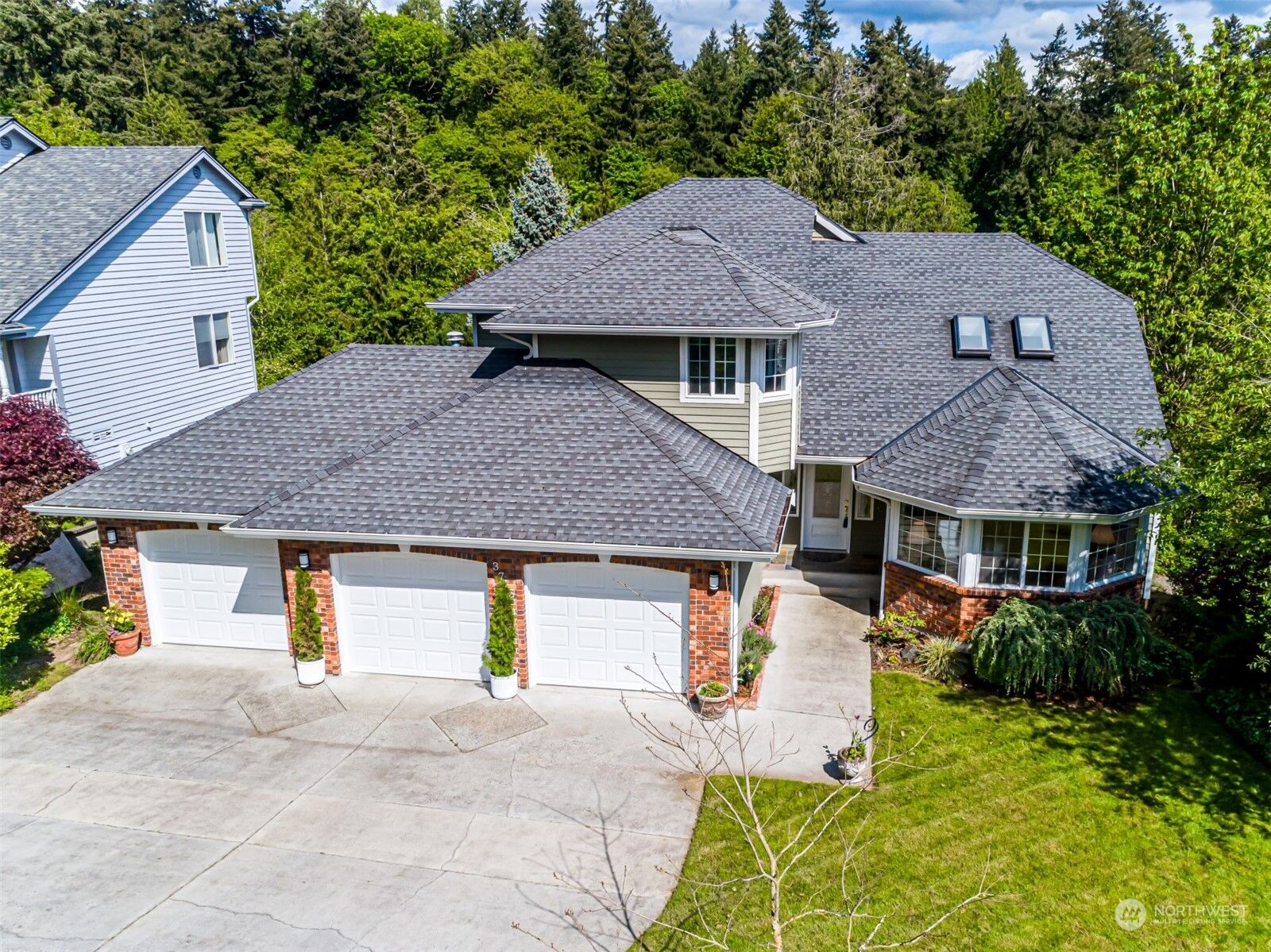 Property Photo:  3715 91st Avenue Ct E  WA 98371 