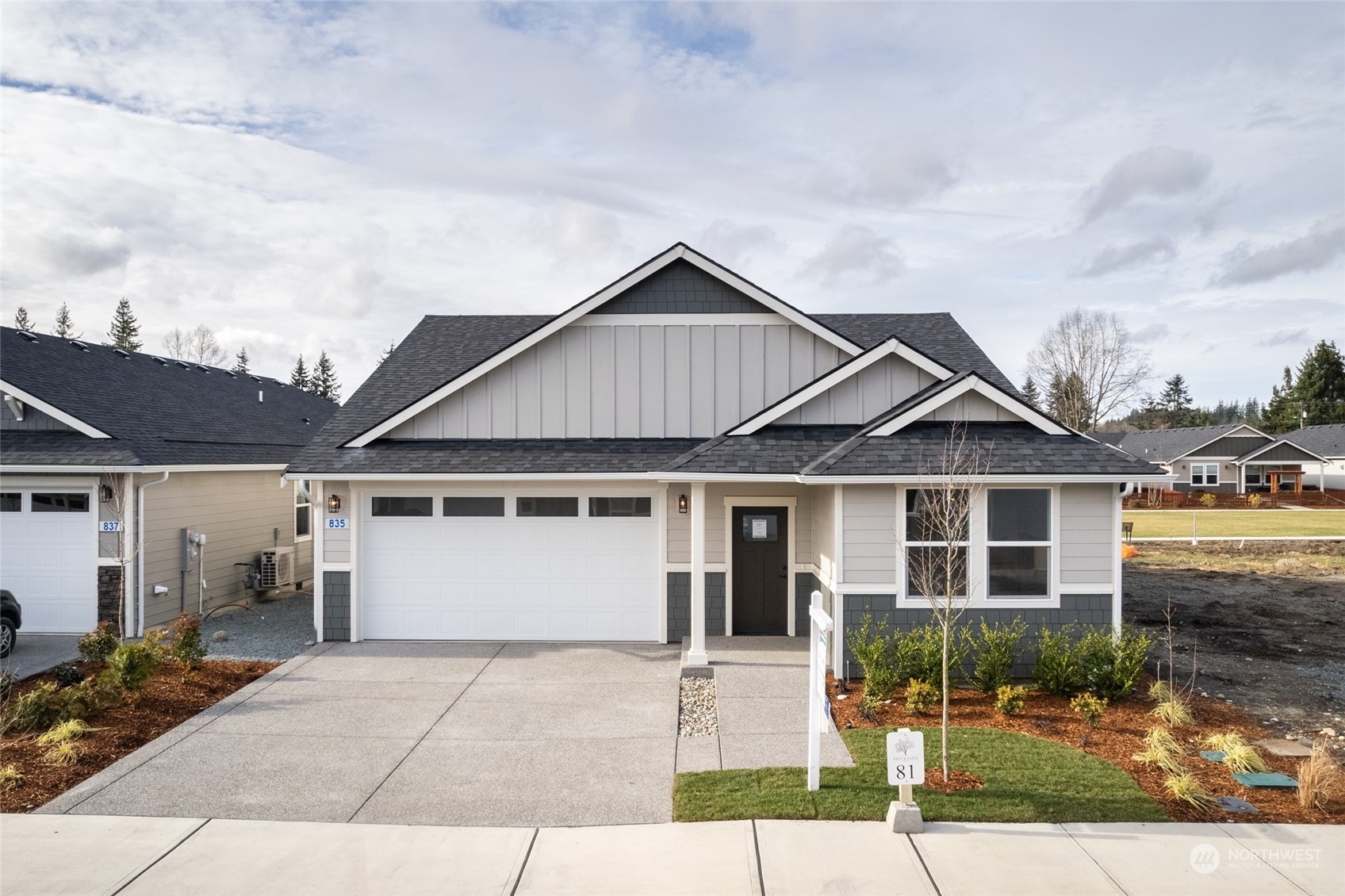 Property Photo:  831 Parkland Loop  WA 98284 