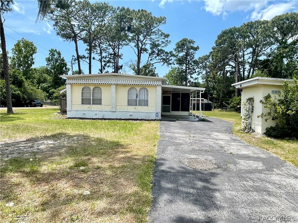 Property Photo:  7585 W Rosedale Drive  FL 34448 