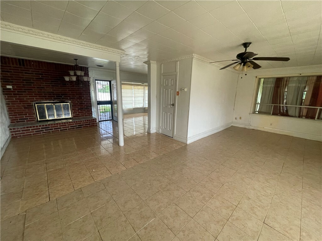 Property Photo:  612 S Ann Boulevard  TX 76548 