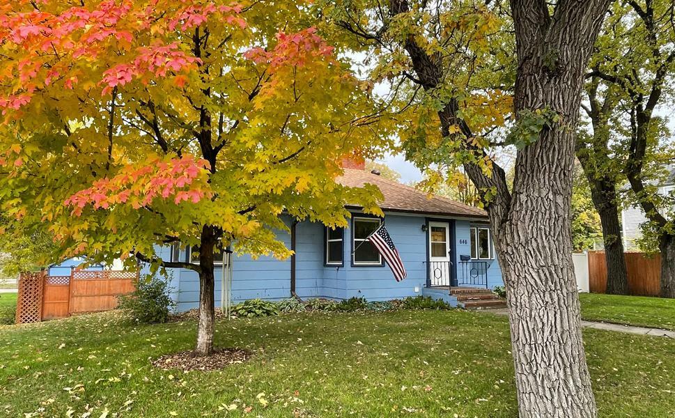 Property Photo:  646 W Cavour Avenue  MN 56537 