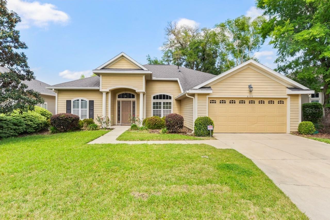 Property Photo: 8430 SW 10th Place FL 32607