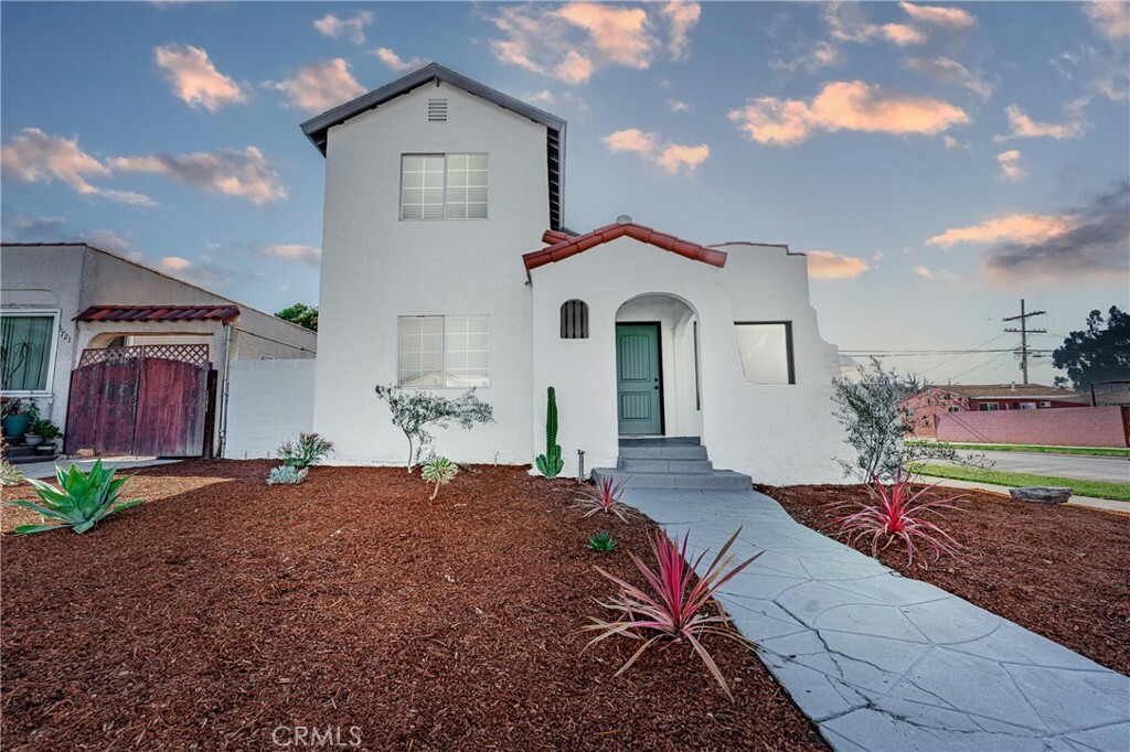 Property Photo: 6717 Cimarron Street CA 90047