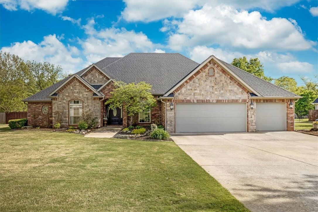 Property Photo:  6727 Freedom Place  AR 72762 