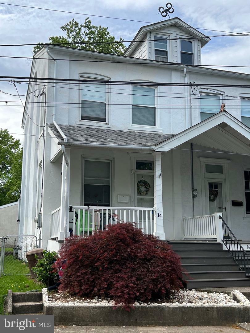 Property Photo:  14 W Grandview Avenue  PA 18960 