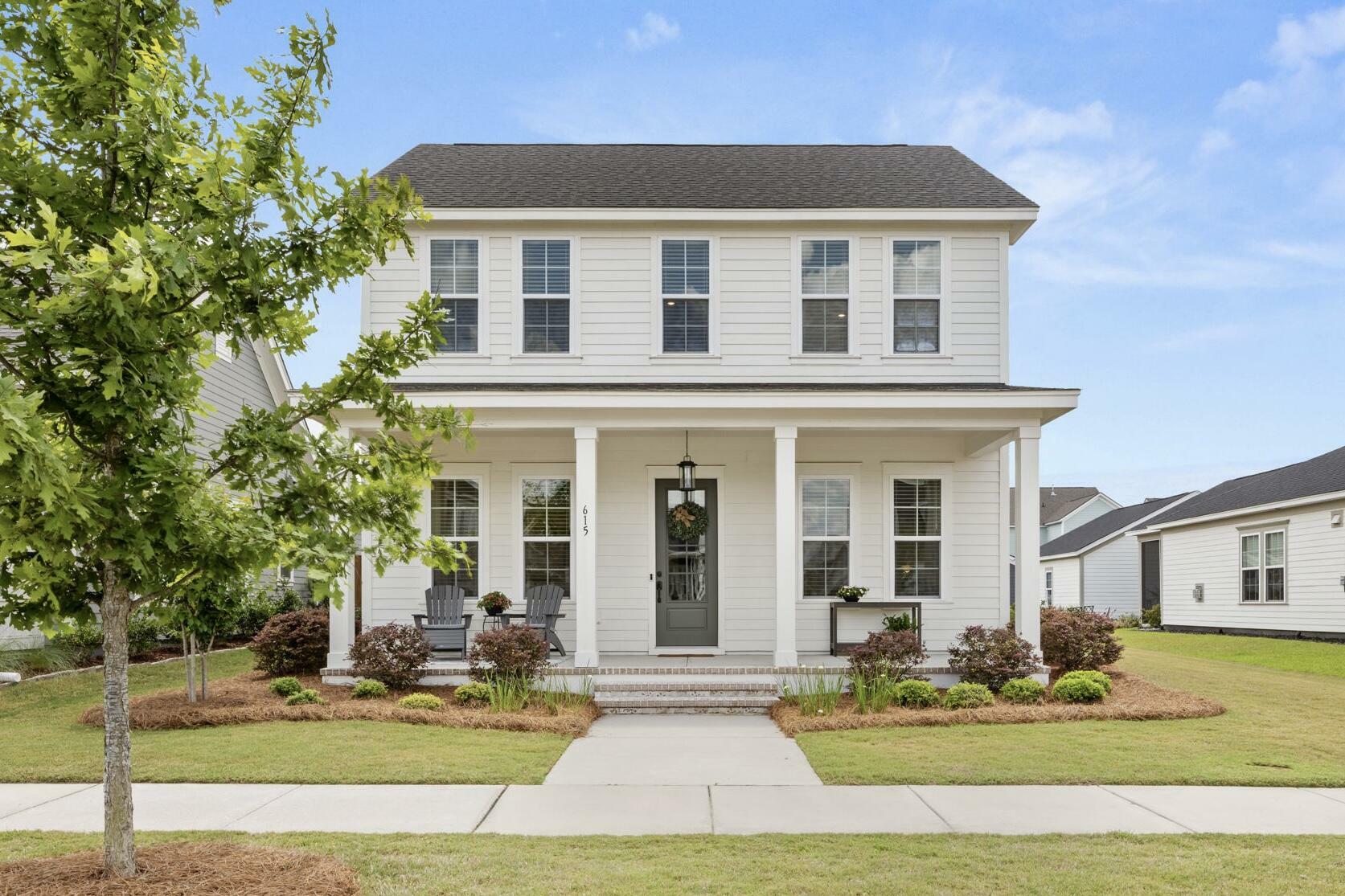 615 Blueway Avenue  Summerville SC 29486 photo