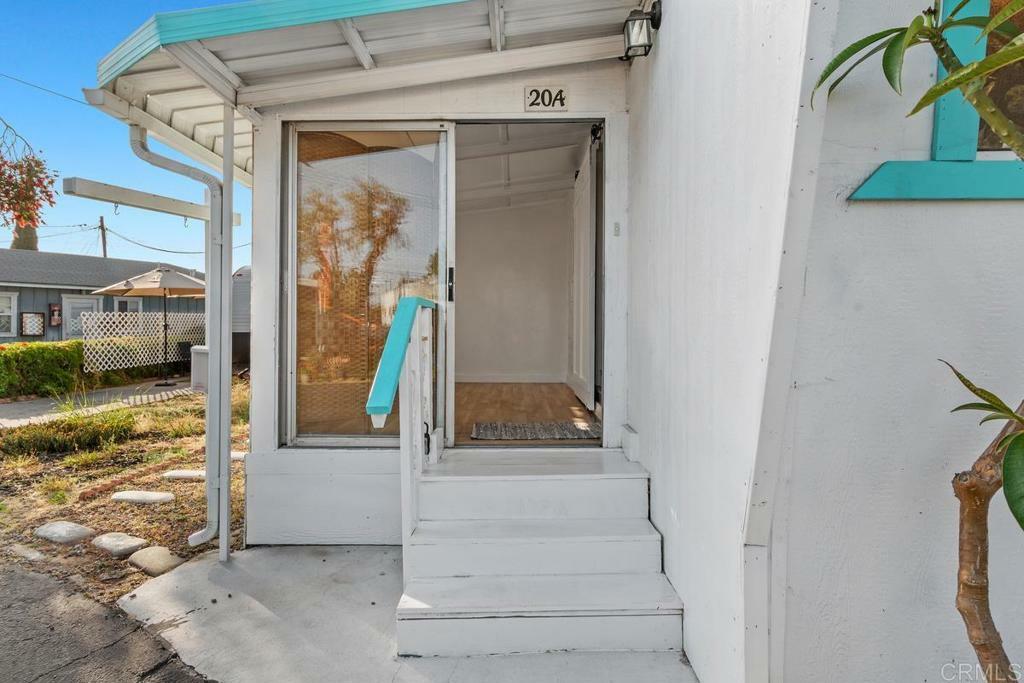 Property Photo:  503 N 1st St Spc 20A  CA 92021 