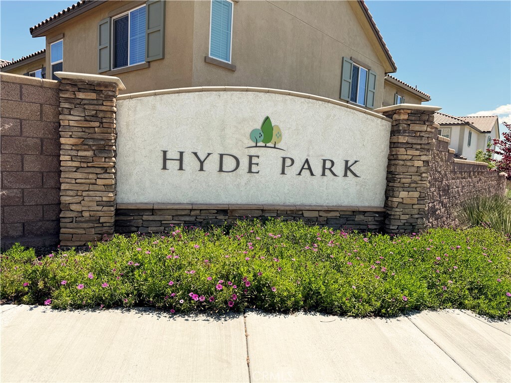 Property Photo: 12736 Greenstone Way CA 92555