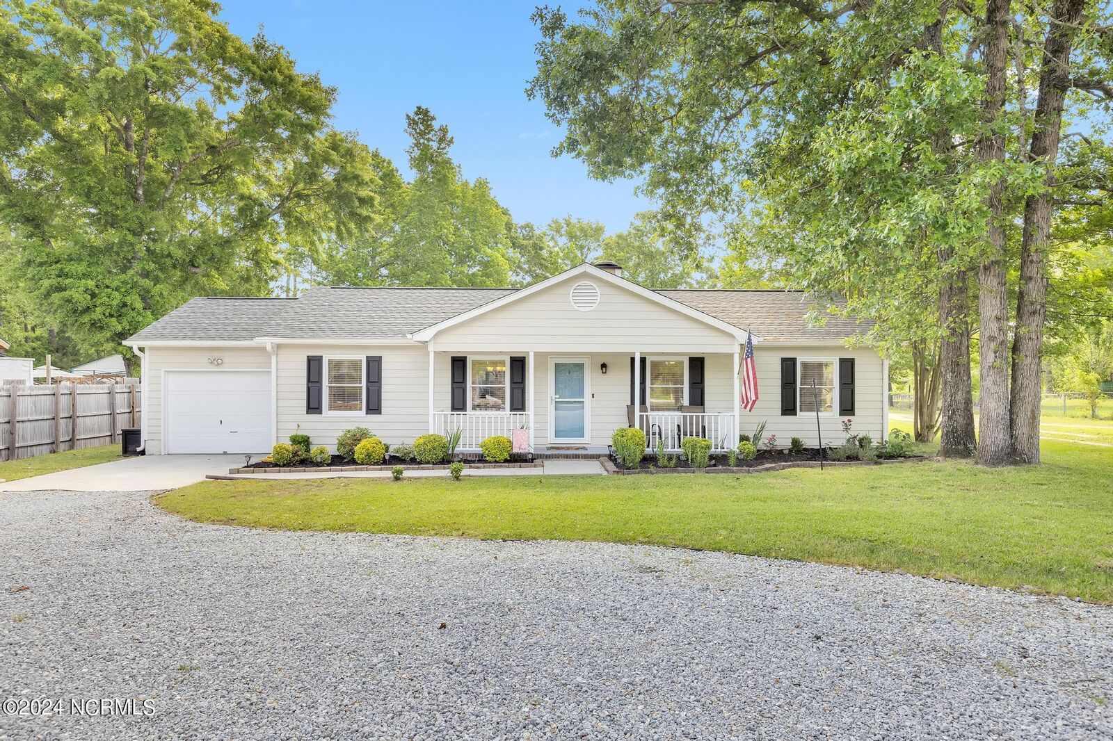 Property Photo: 461 Highway 172 NC 28539