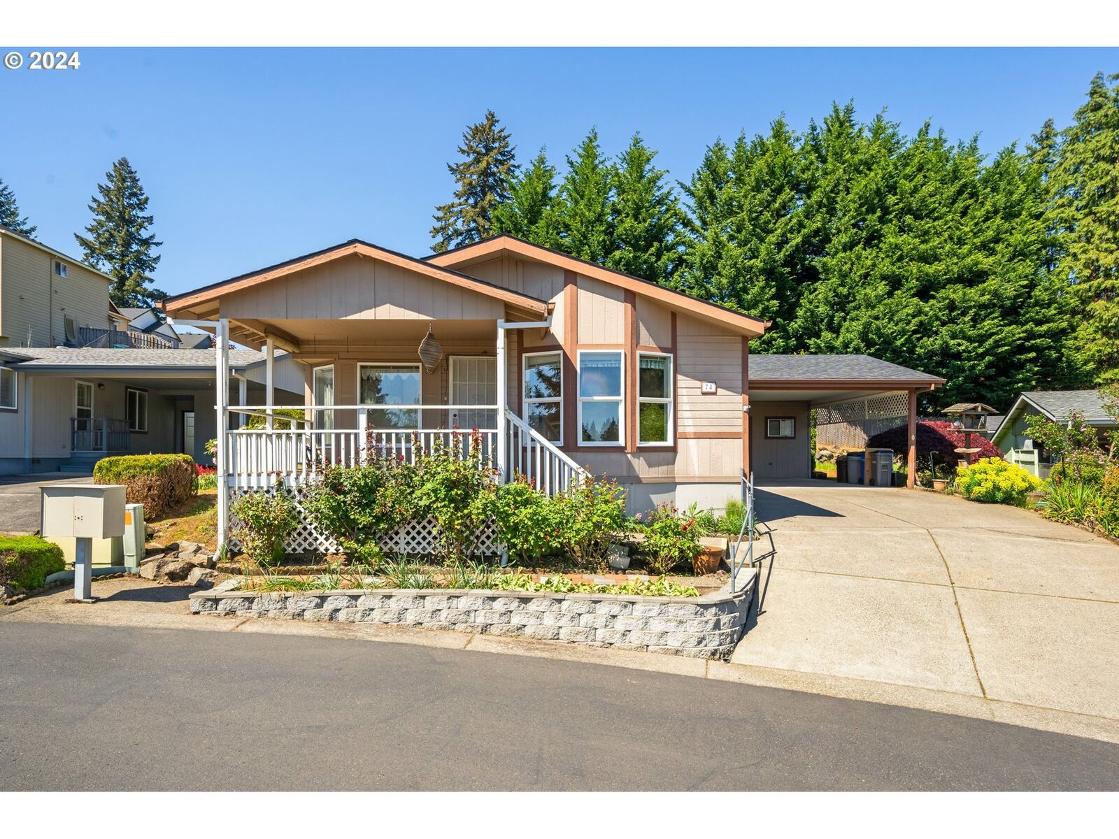 Property Photo: 5701 NE St Johns Rd 74 WA 98661