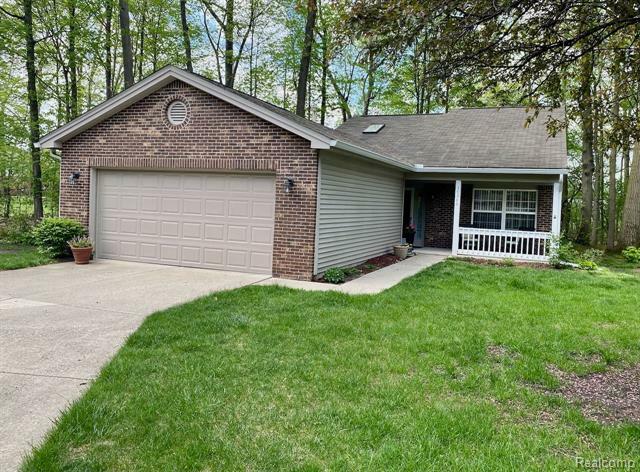 Property Photo:  39388 Armstrong Lane  MI 48185 