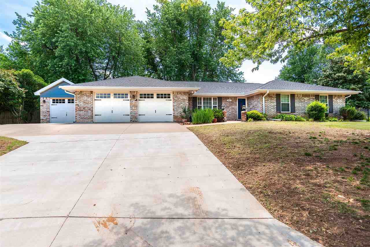 Property Photo: 4827 W 11th Court OK 74074