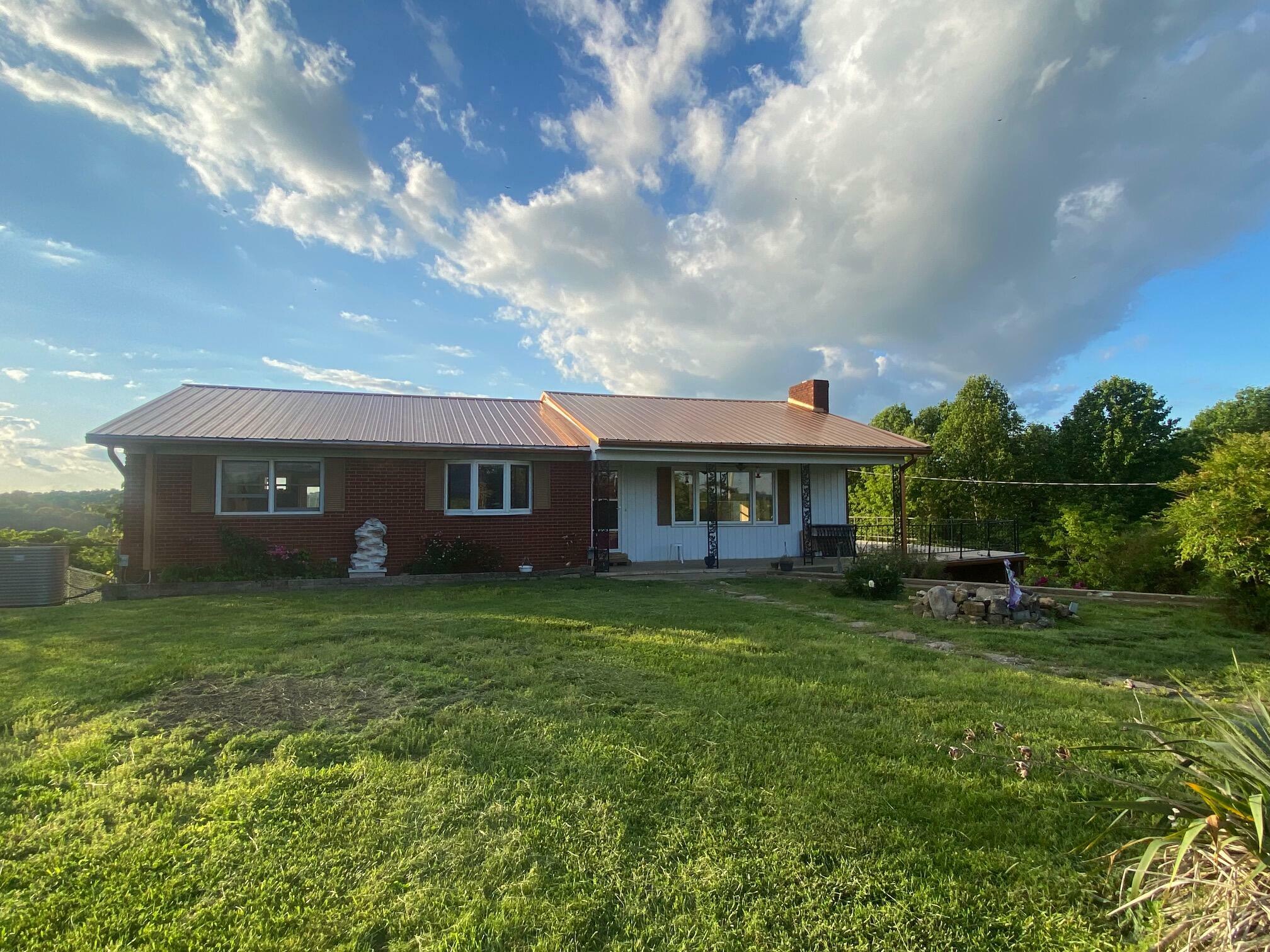 Property Photo:  40 Little Reading Road  KY 42518 