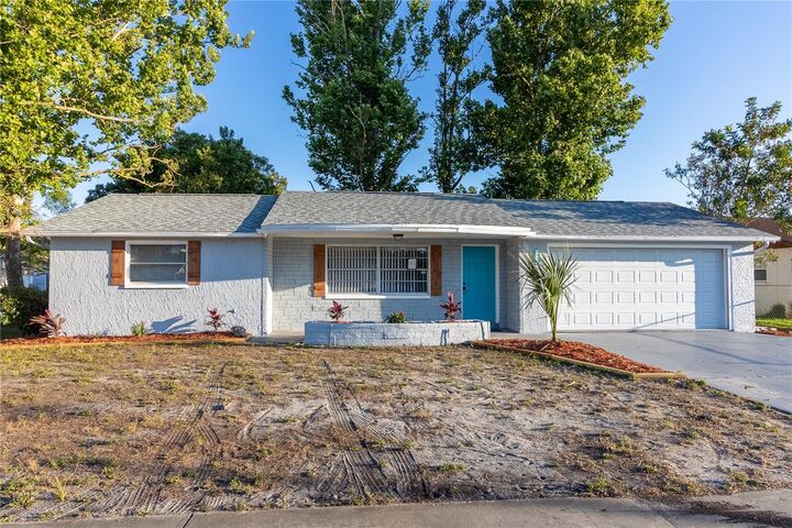 Property Photo:  7924 Halsey Drive  FL 34668 