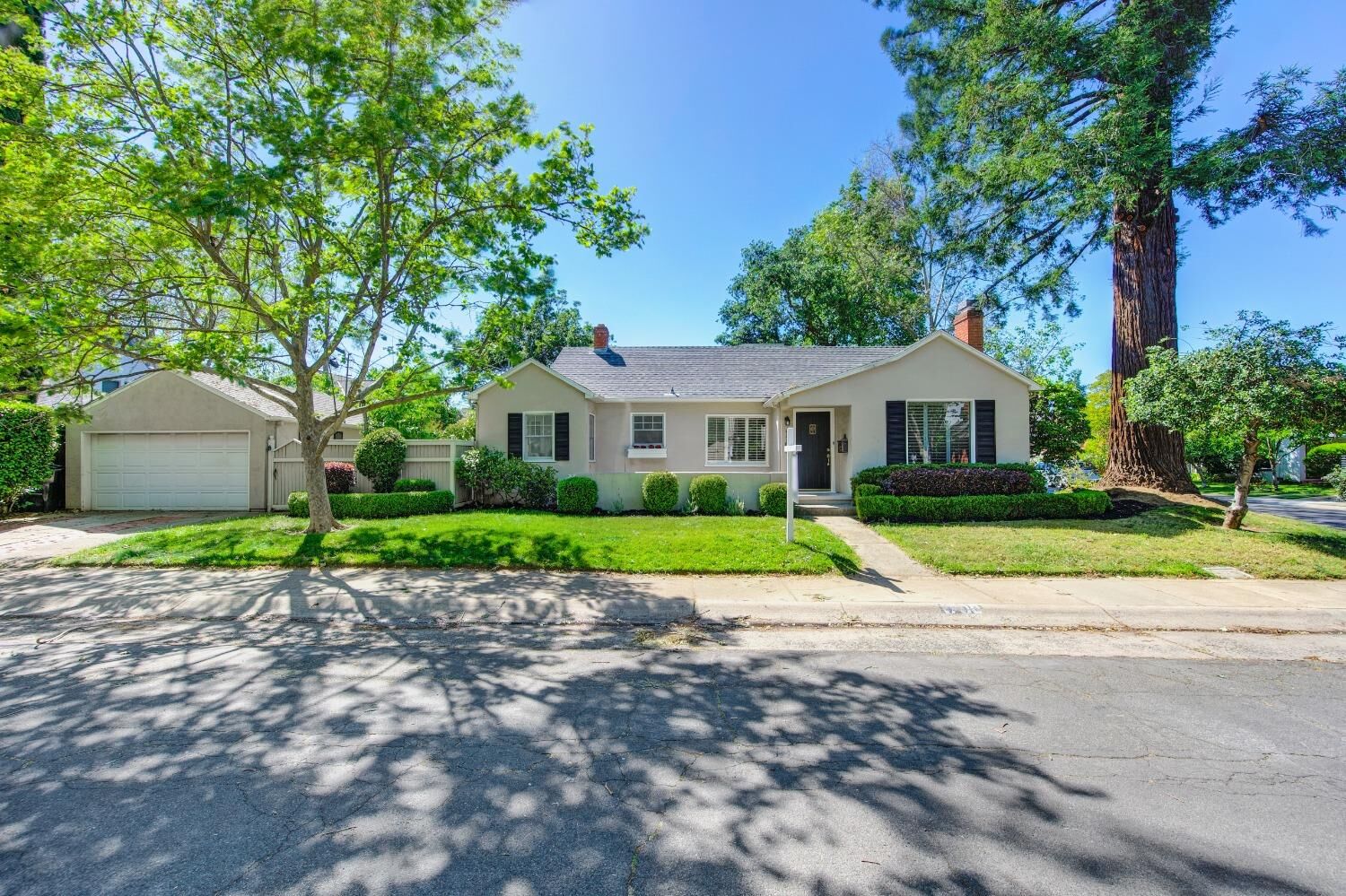 Property Photo:  1700 47th Street  CA 95819 