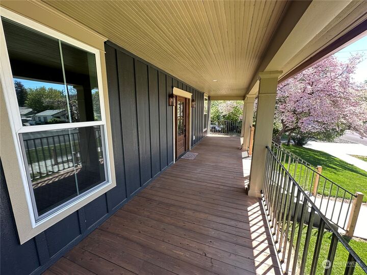 Property Photo:  310 N 3rd Street  WA 99328 