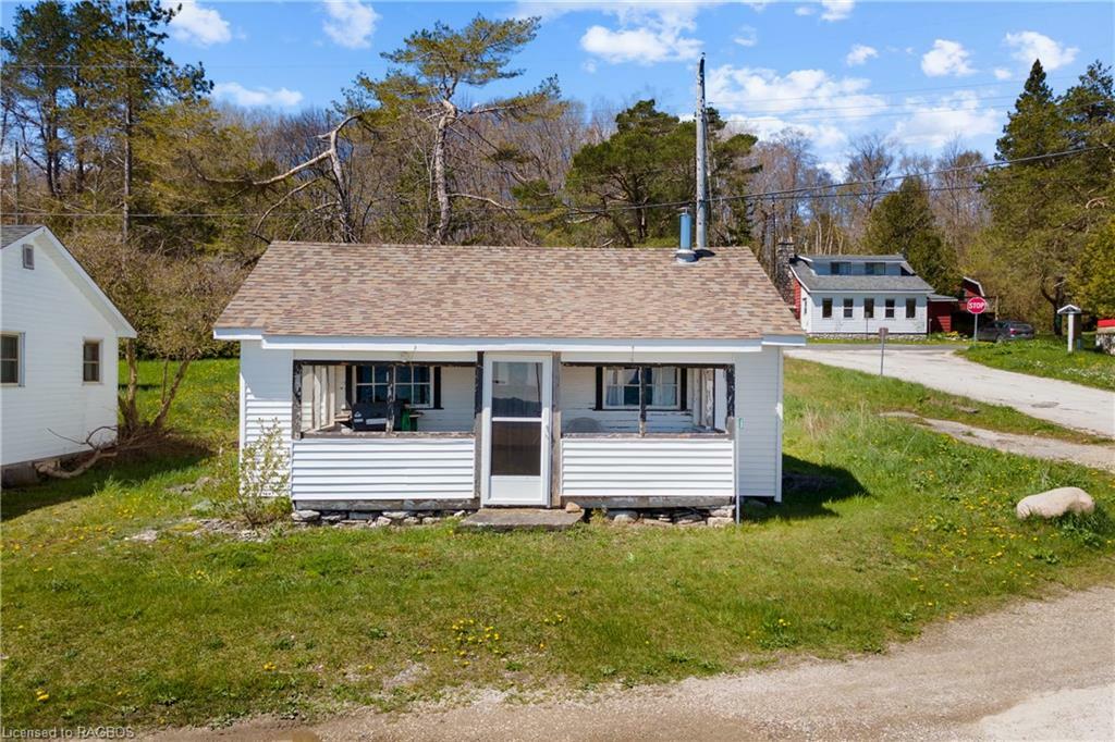 Property Photo: 6 Dock Lane ON N0H 1Z0