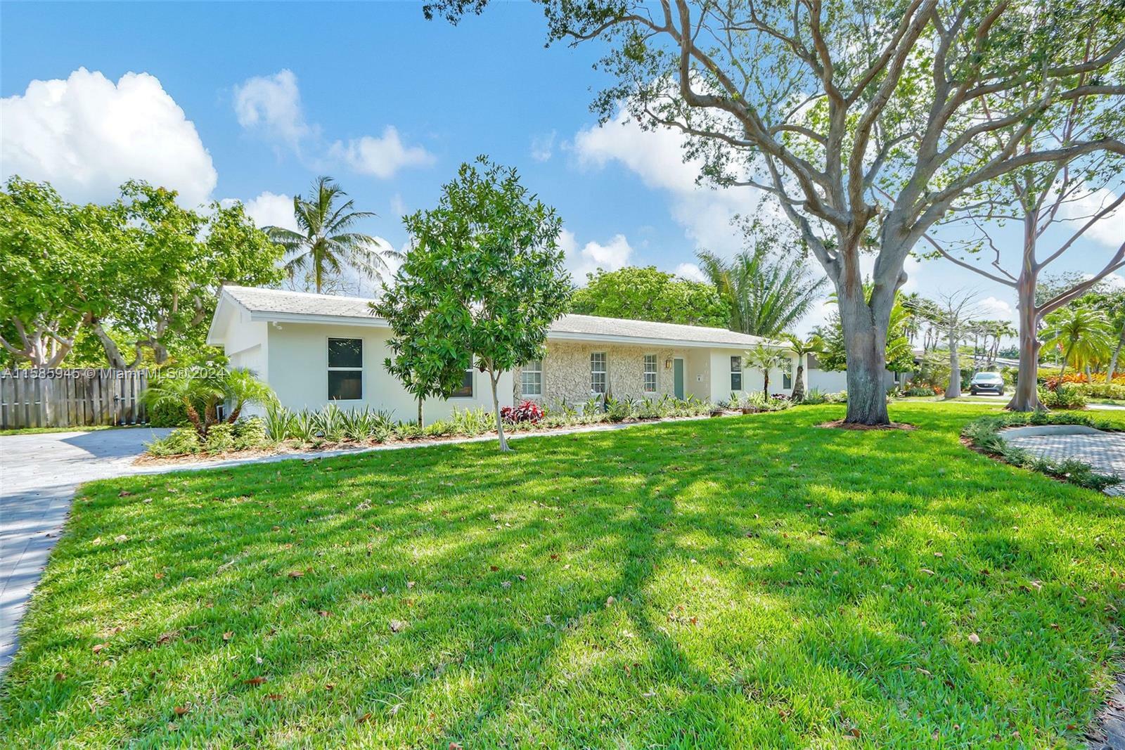 Property Photo:  10245 SW 130th Ln  FL 33176 