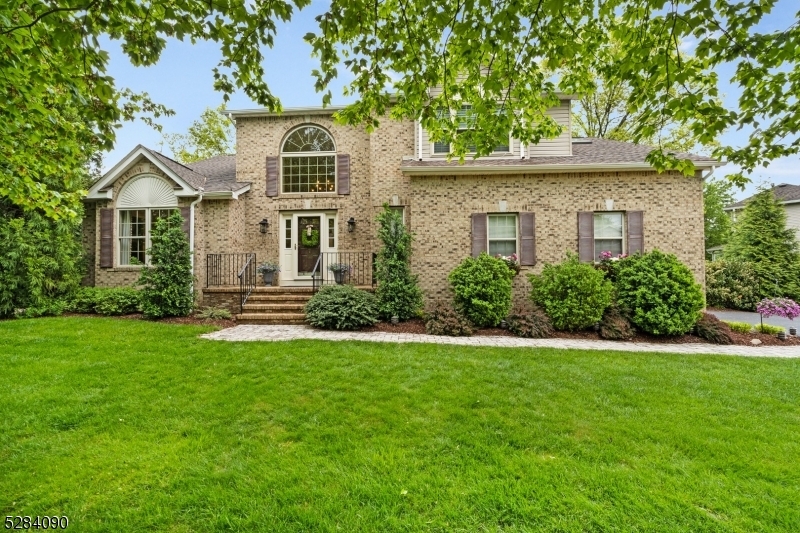 Property Photo:  7 Steeple Chase Ct  NJ 07921 