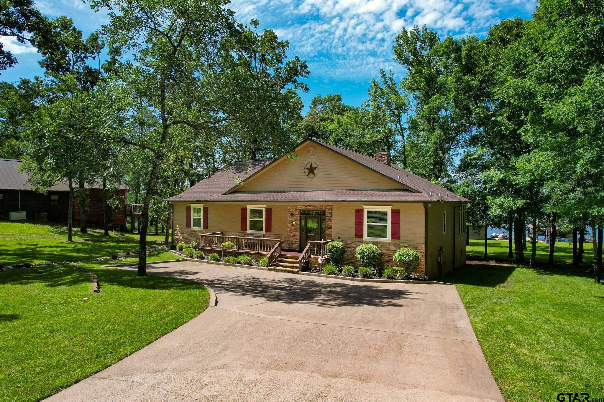 Property Photo:  144 Country Club Road  TX 75480 