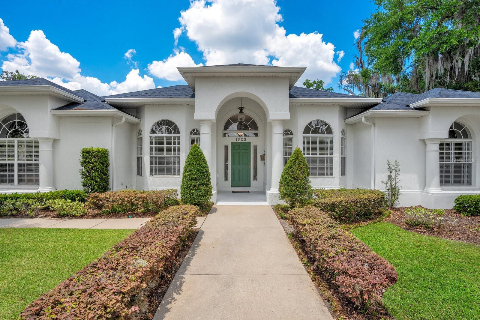 Property Photo: 1503 Palmer Avenue FL 32789