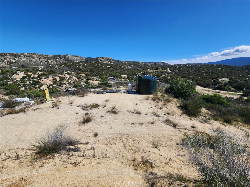 Property Photo:  48374 Indian Trails Road  CA 92536 