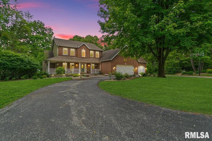 House for sale in Peoria 1419 N Kickapoo Creek Road, Peoria, IL 61604