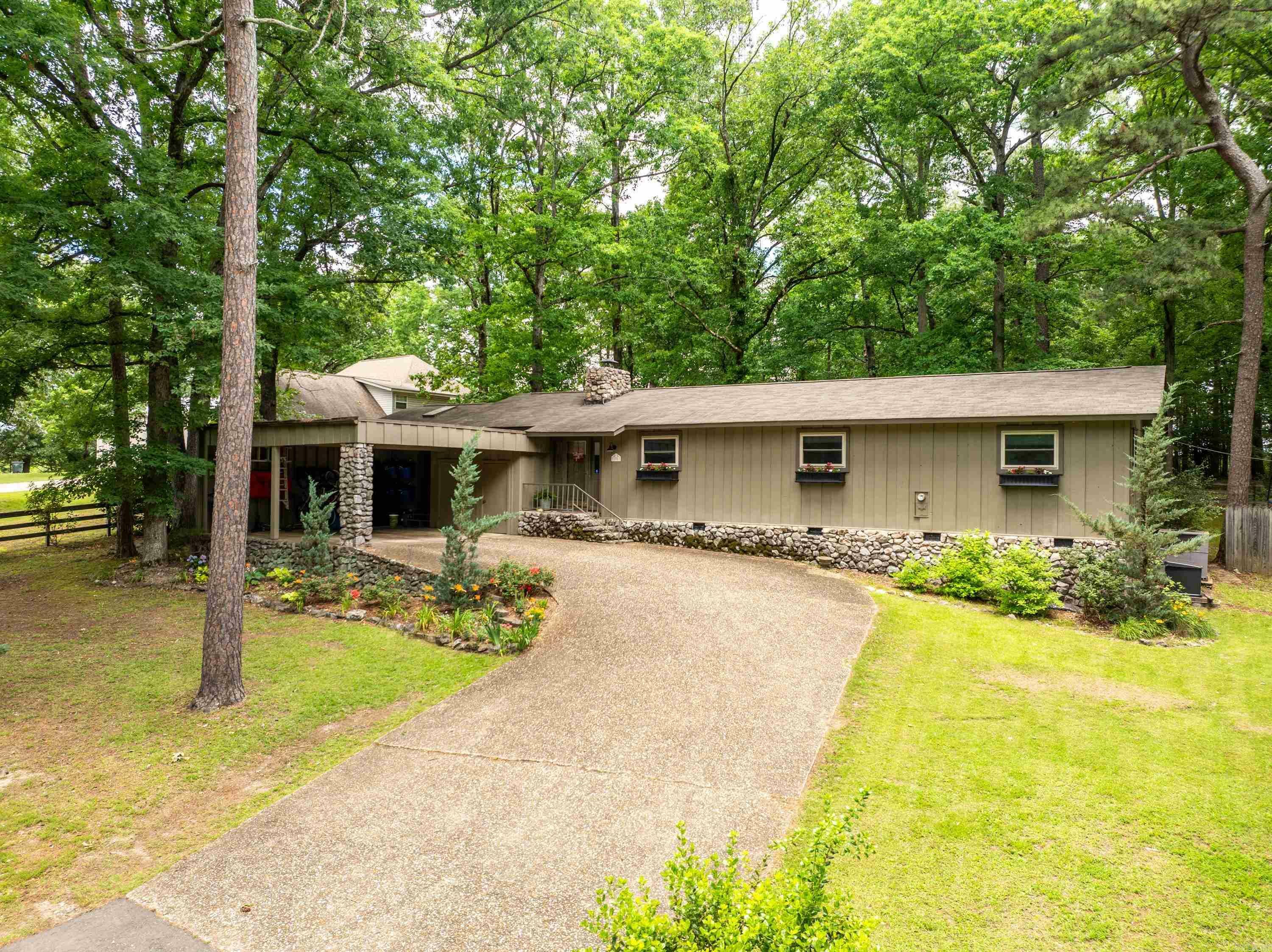 Property Photo:  108 Fernwood  AR 71901 