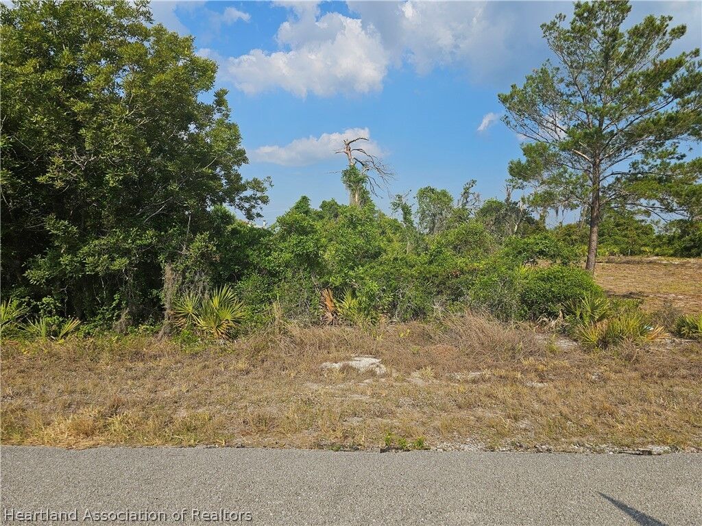 Property Photo: 25 Marshall Avenue FL 33852