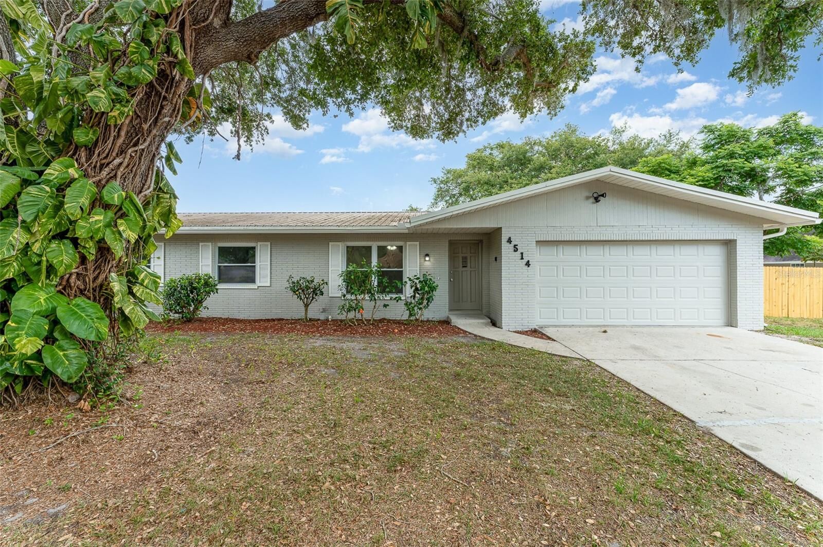 Property Photo: 4514 Ginny Drive FL 33811
