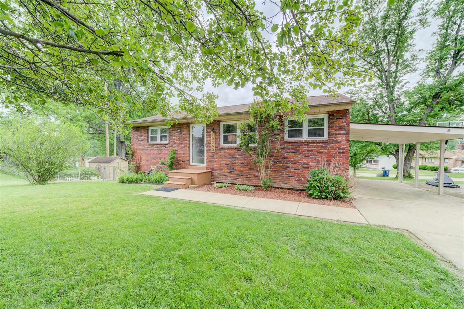 Property Photo:  10360 Roscommon Drive  MO 63123 