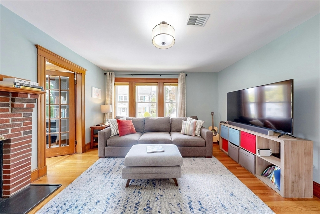 Property Photo:  7 Hampstead Rd 7  MA 02130 