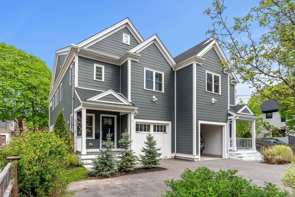 Property Photo:  14 Emerson Street 14  MA 02458 