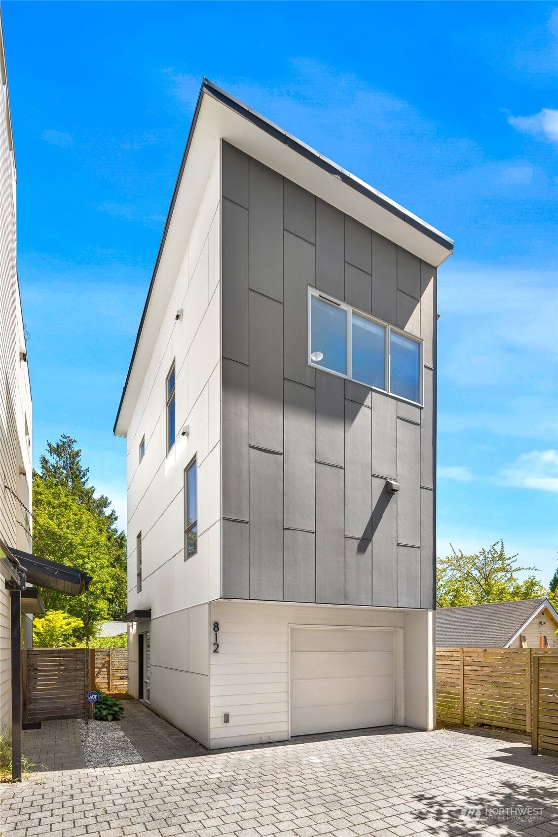 Property Photo:  812 24th Avenue S  WA 98144 