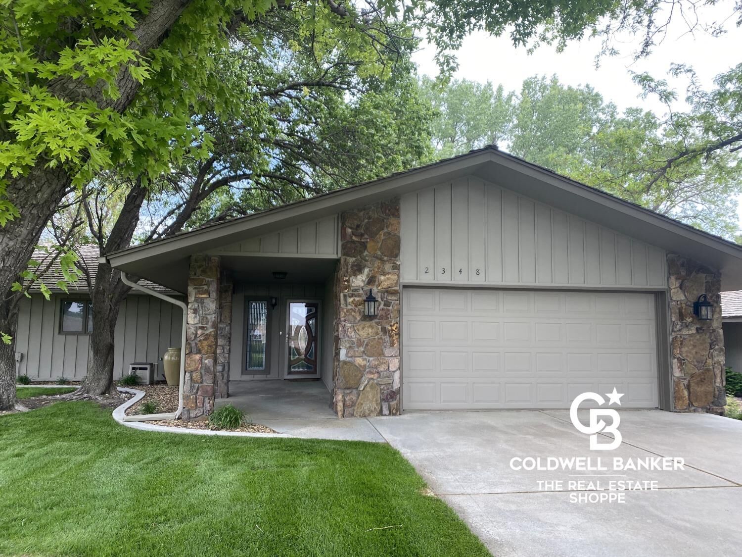 Property Photo: 2348 Kensington Circle KS 67846