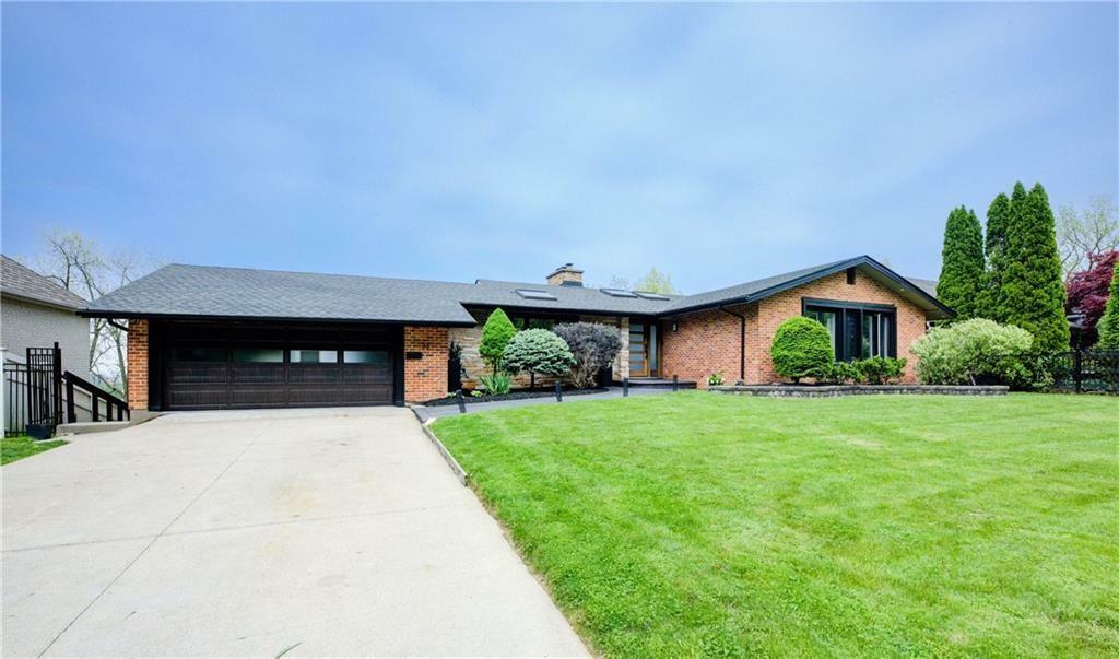 Property Photo: 33 Leslie Drive ON L8G 2R1