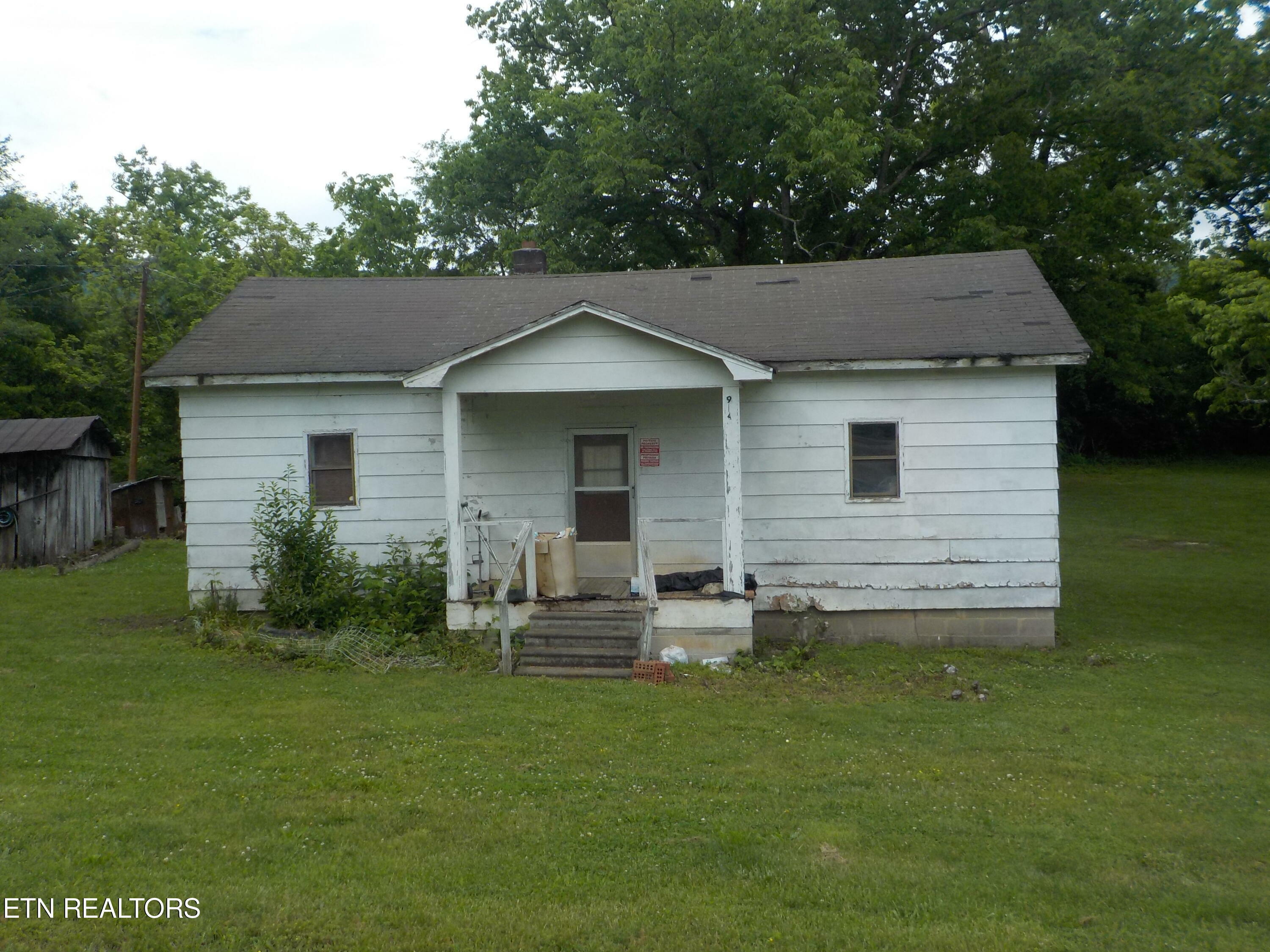 Property Photo:  914 Bluff Road  TN 37861 