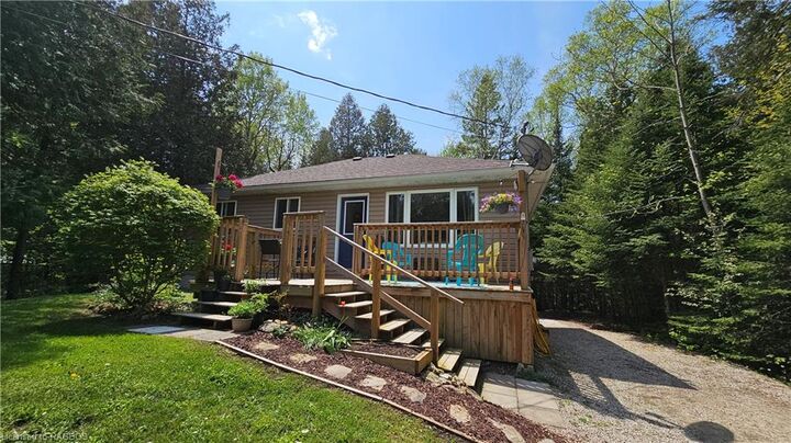 Property Photo:  27 Woodstock Avenue  ON N0H 2M0 