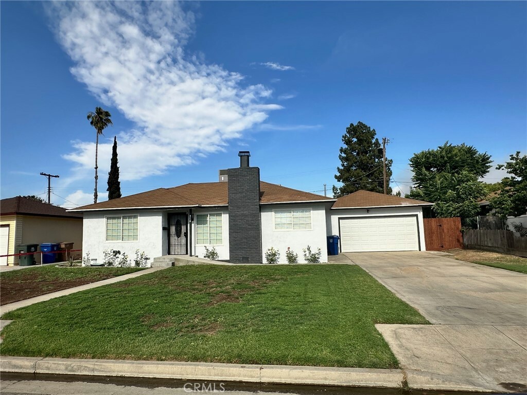 Property Photo:  716 Cherokee Drive  CA 93309 