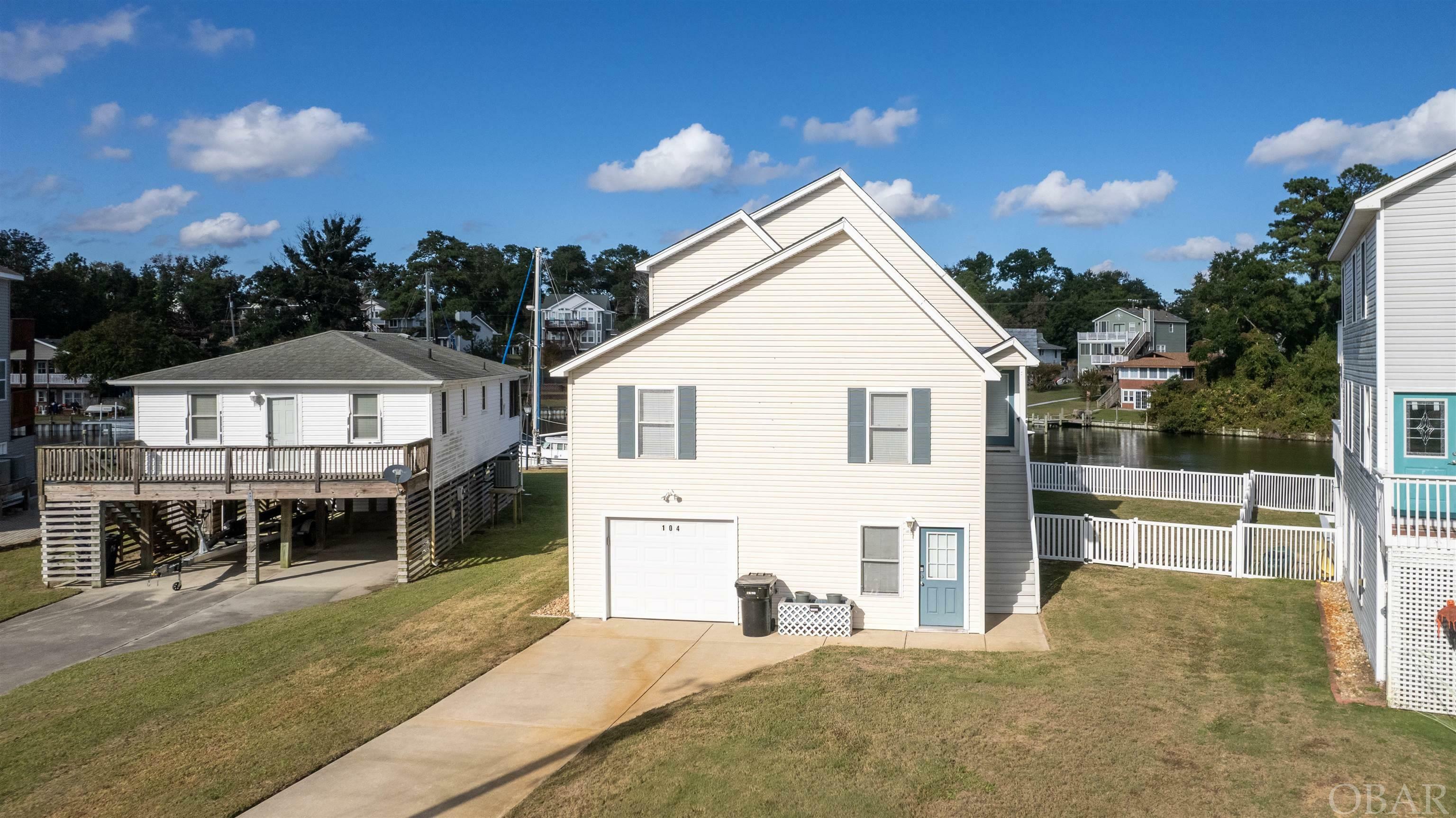 Property Photo:  104 Galleon Court  NC 27948 