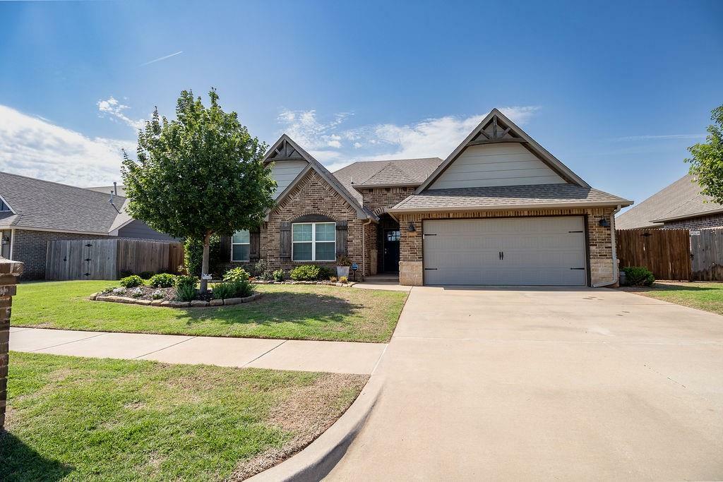 Property Photo:  11112 SW 31st Street  OK 73099 