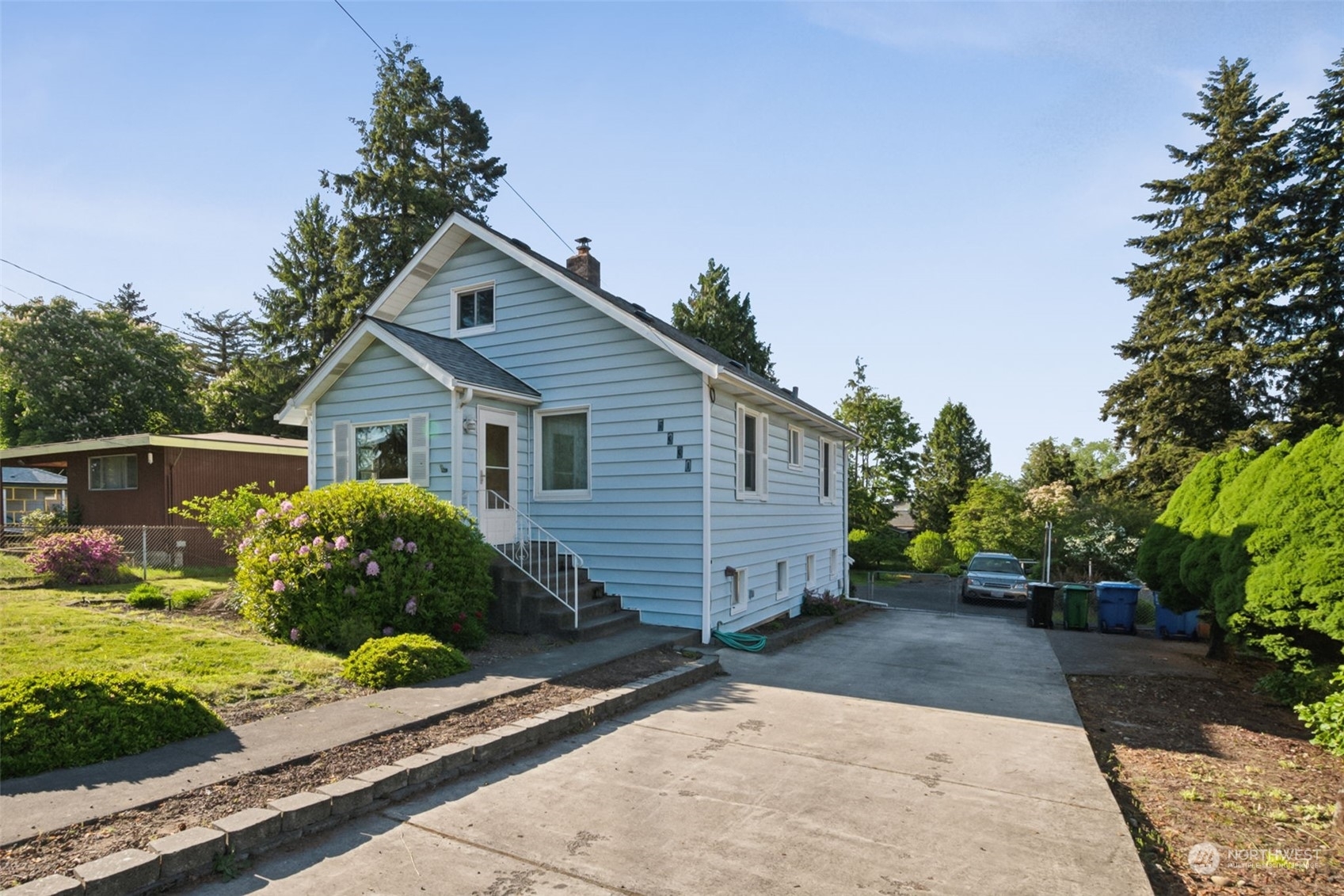 Property Photo:  5330 S Avon Street  WA 98178 