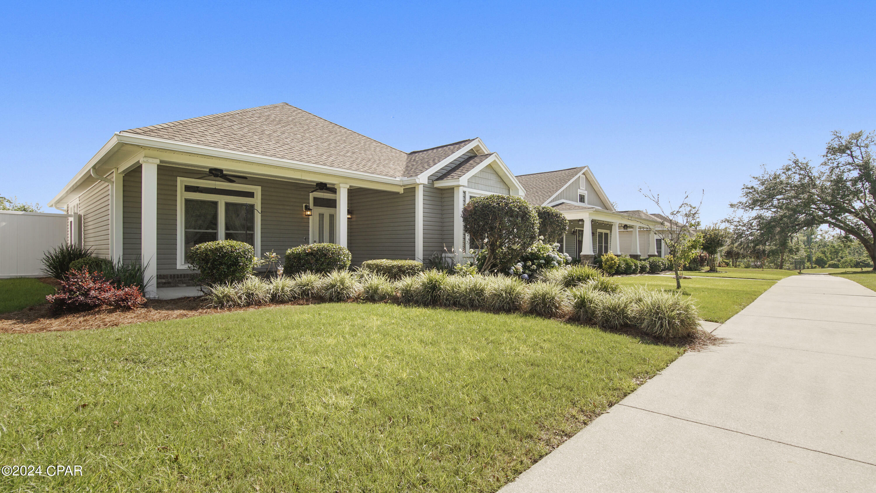 Property Photo:  4009 Riverside Drive  FL 32404 